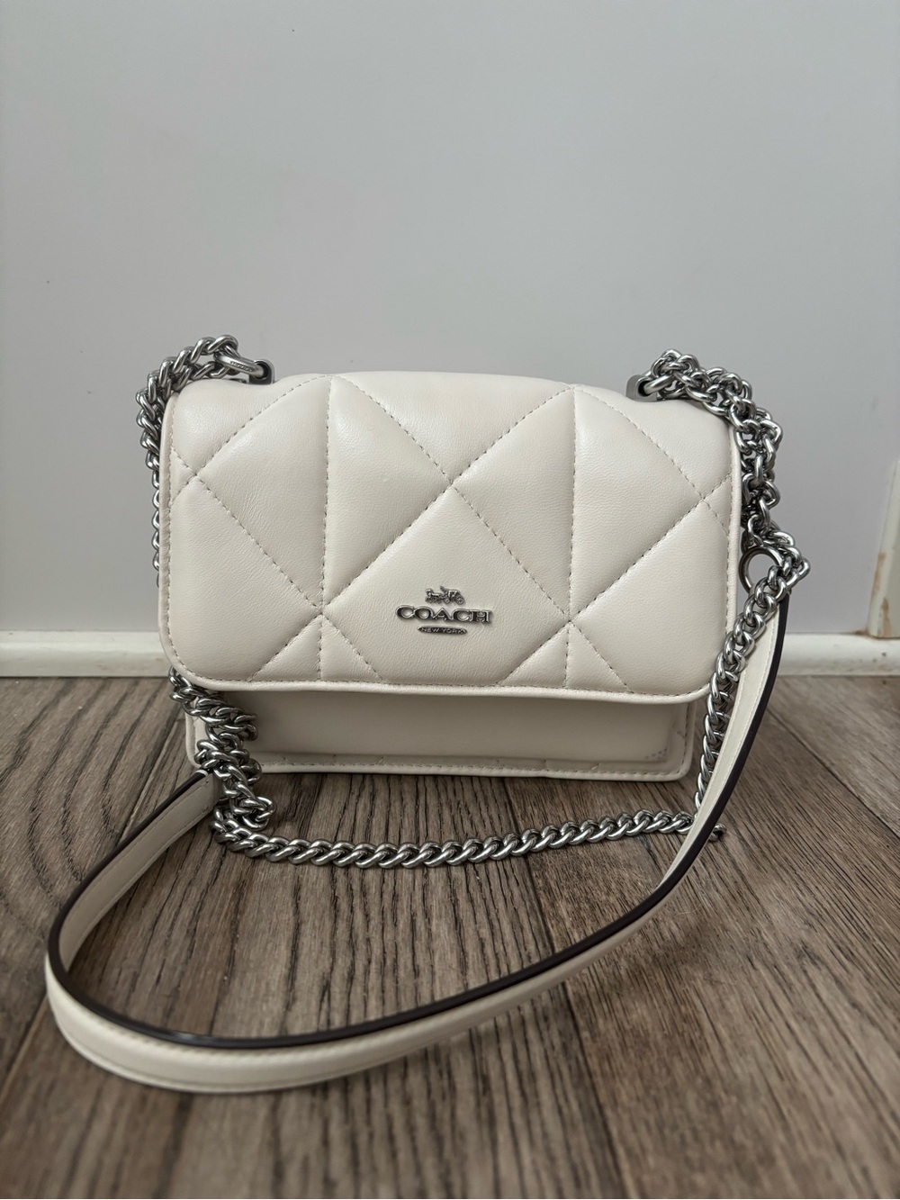 Coach CJ526 Mini Klare Crossbody Puffy Diamond Quilting Chalk Leather